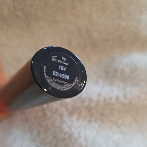 Armani Beauty
Lip Power Long Lasting Lipstick in 104 Selfless - New - Picture 3 of 5